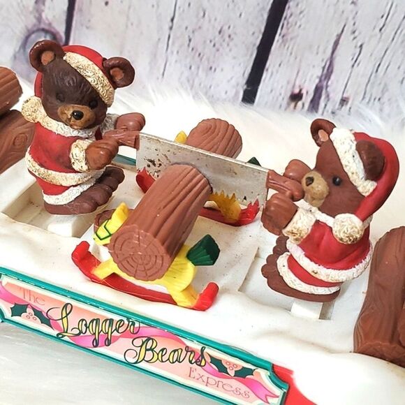 Vintage 80s New Bright Christmas Logging Express Santa Bears 2 Train Cars 1986 - Picture 1 of 17